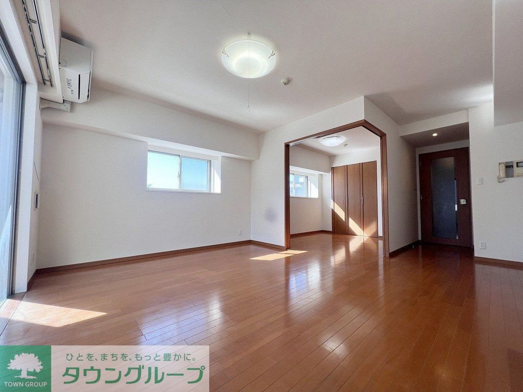 居室・リビング　※クリーニング前