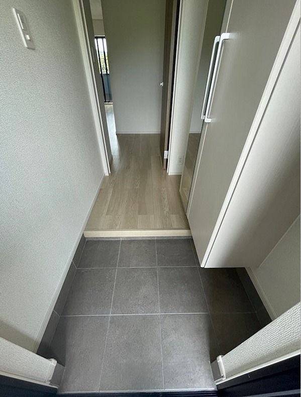 玄関　同施工