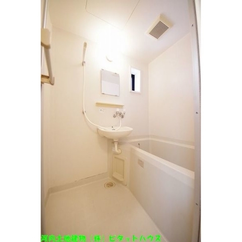 バス・シャワールーム　類似室内