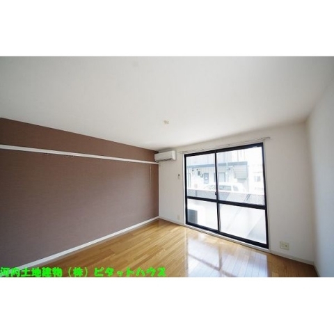 居室・リビング　類似室内、内装異なる場合あり