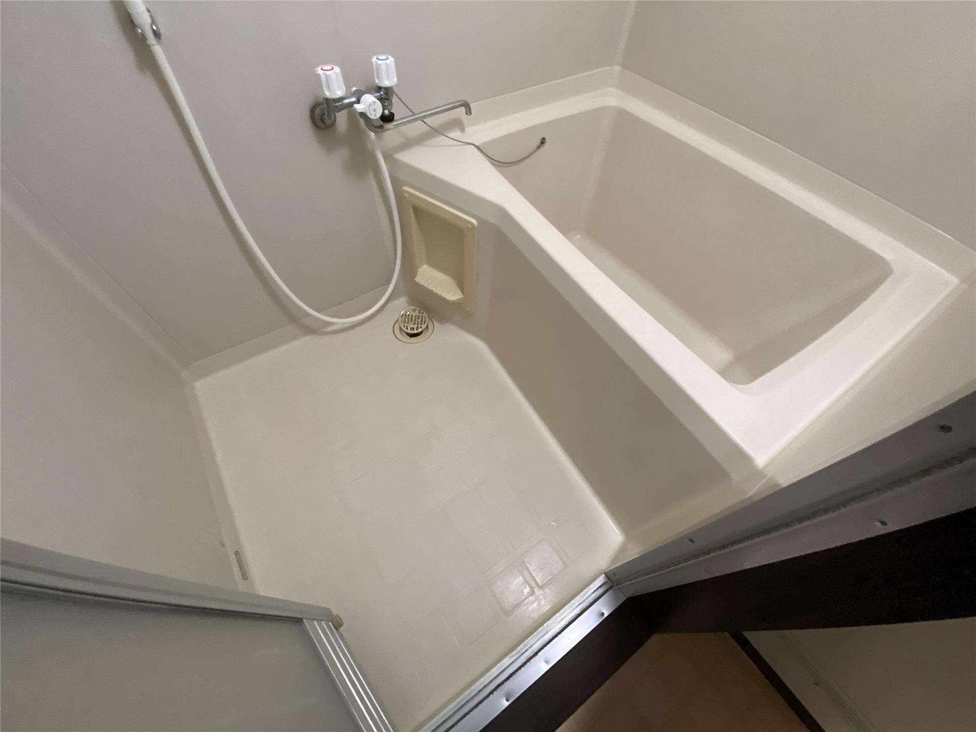 バス・シャワールーム　ガス給湯のお風呂です(参考写真)