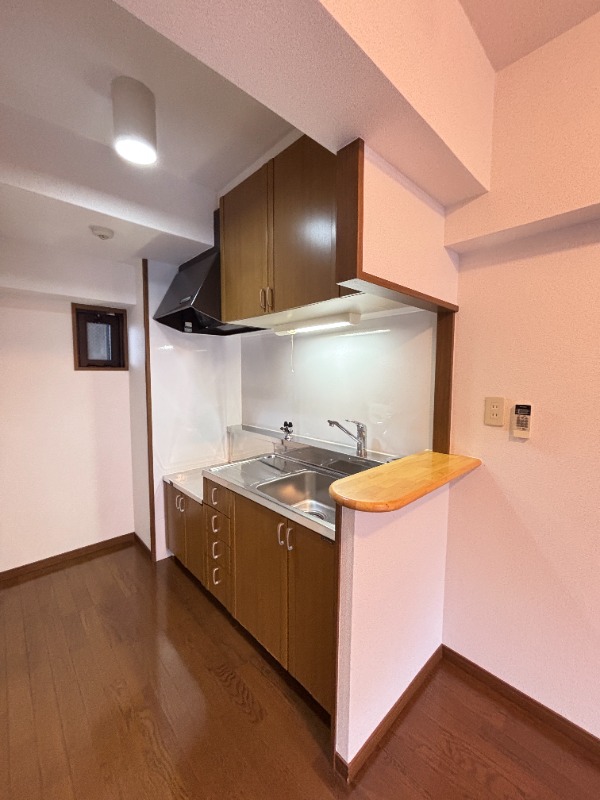 キッチン　３０２号室　写真