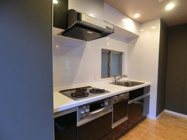 キッチン　キッチン（2020年4月撮影）