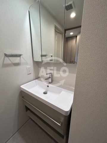 洗面設備　プレサンス東淀川駅前プローシェ　洗面台