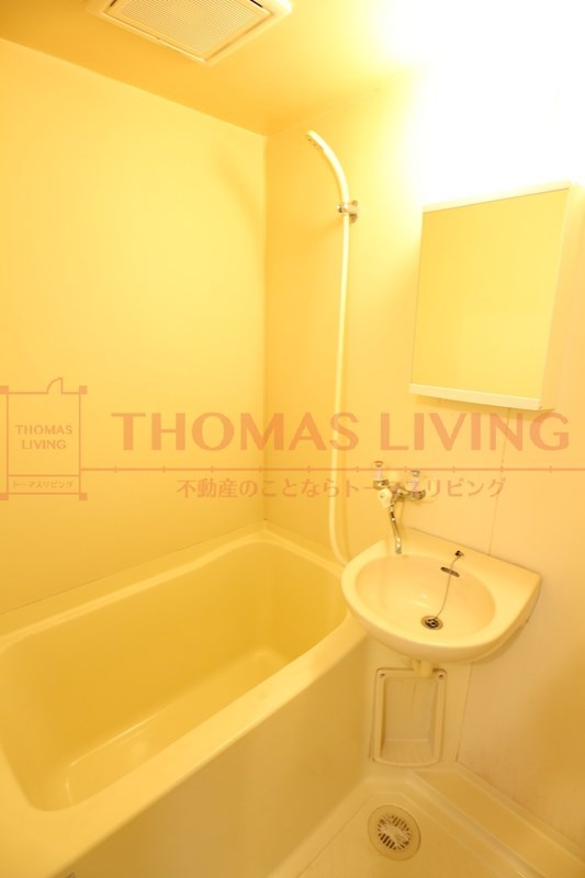 バス・シャワールーム　一日の疲れをゆっくり癒して下さい。