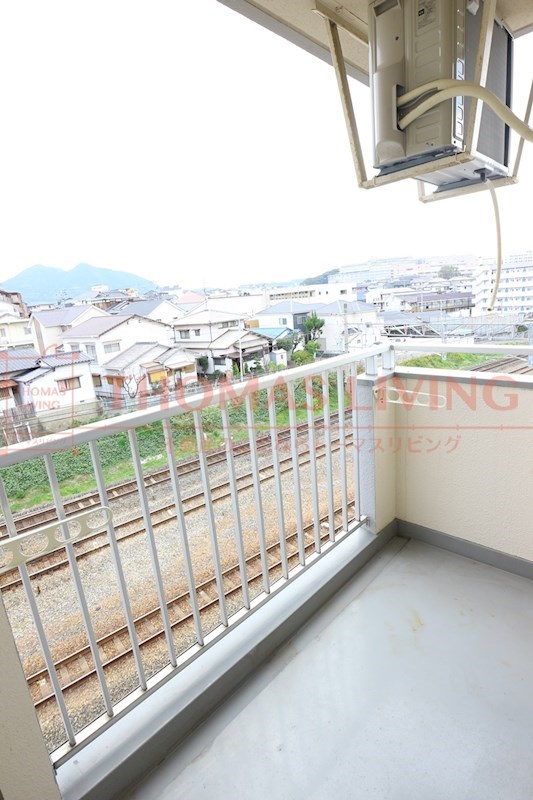 バルコニー　日当たり良好のバルコニーです。