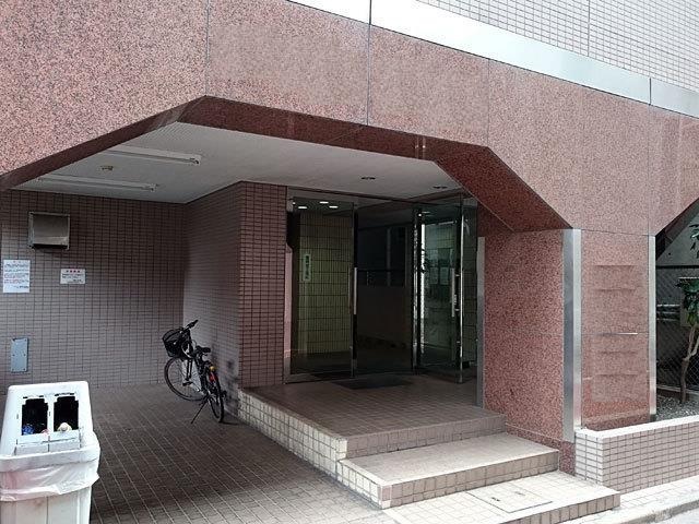 エントランス　駐輪場　無料