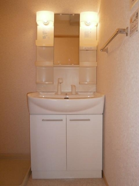 洗面設備　同仕様