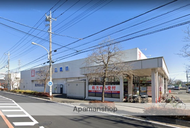 ドラックストア　ウエルシア桶川泉店（ドラッグストア）まで726m