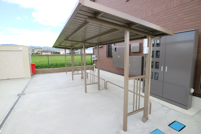 エントランス　駐輪場