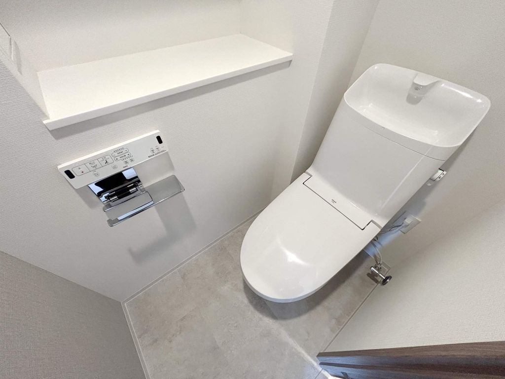 トイレ　トイレ