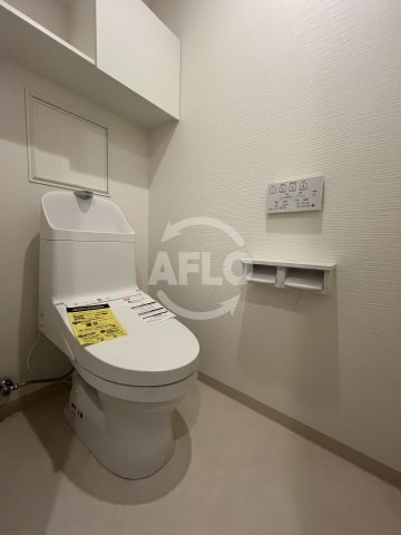 トイレ　ブランシュ今里　温水洗浄便座