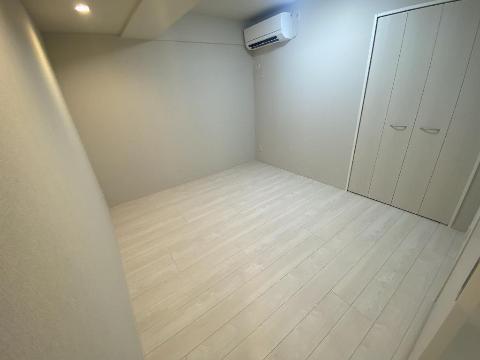 居室・リビング　室内