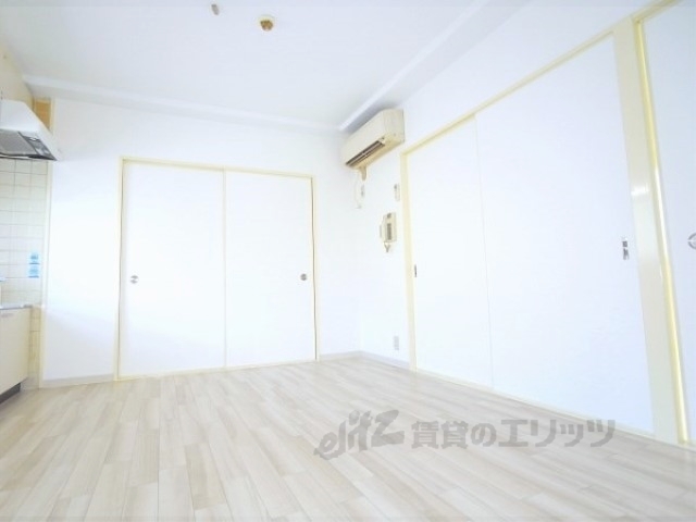 居室・リビング　洋室