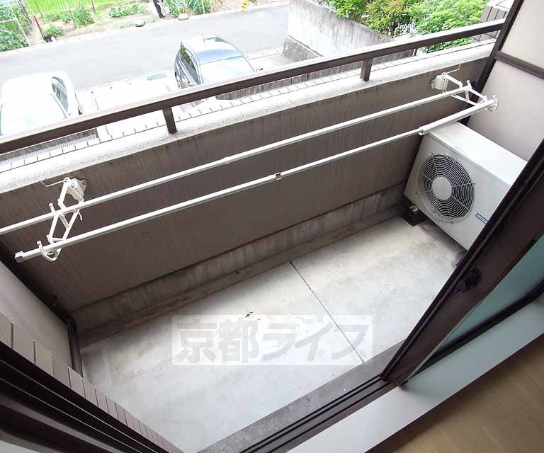 バルコニー　南向きで日当たり良好です。