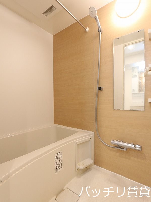 バス・シャワールーム　※同マンション別部屋写真の為、現状優先。