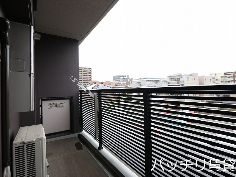 バルコニー　※同マンション別部屋写真の為、現状優先。