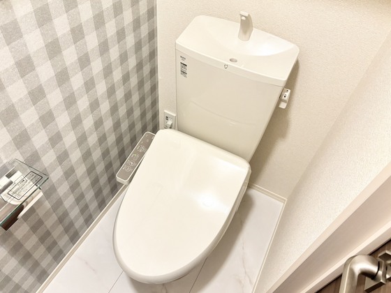 トイレ　シャワー付きトイレ