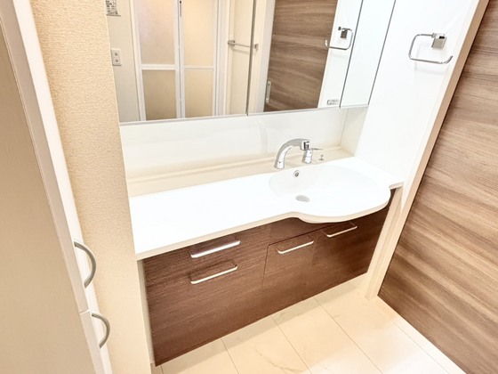 洗面設備　洗髪洗面化粧台