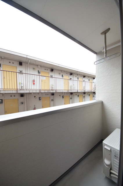 バルコニー　★陽のあたる、明るいバルコニー★