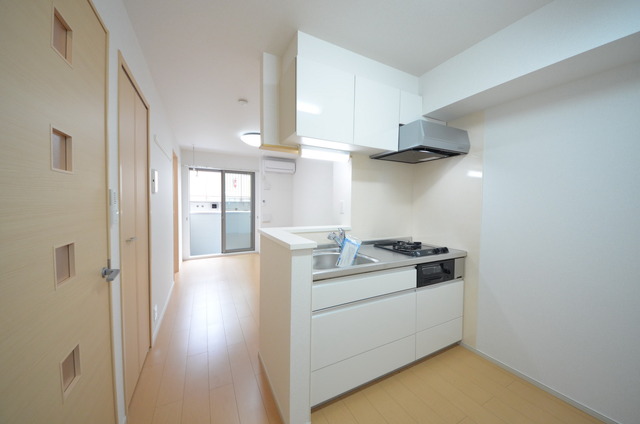 居室・リビング　★大きな窓が、お部屋を明るくしてくれます★