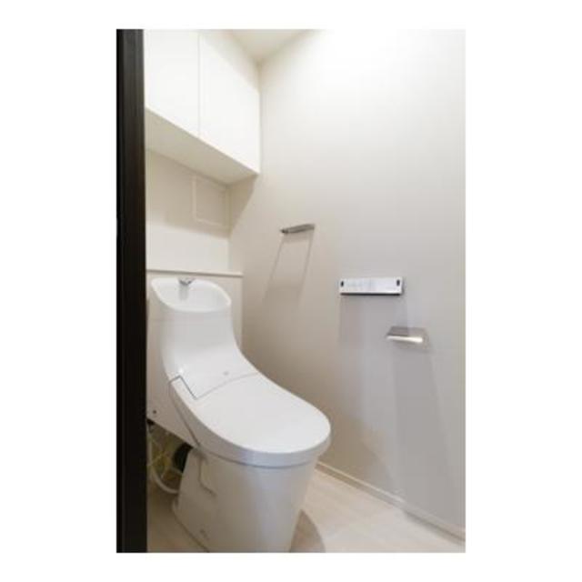 トイレ　※写真は同タイプ住戸です。