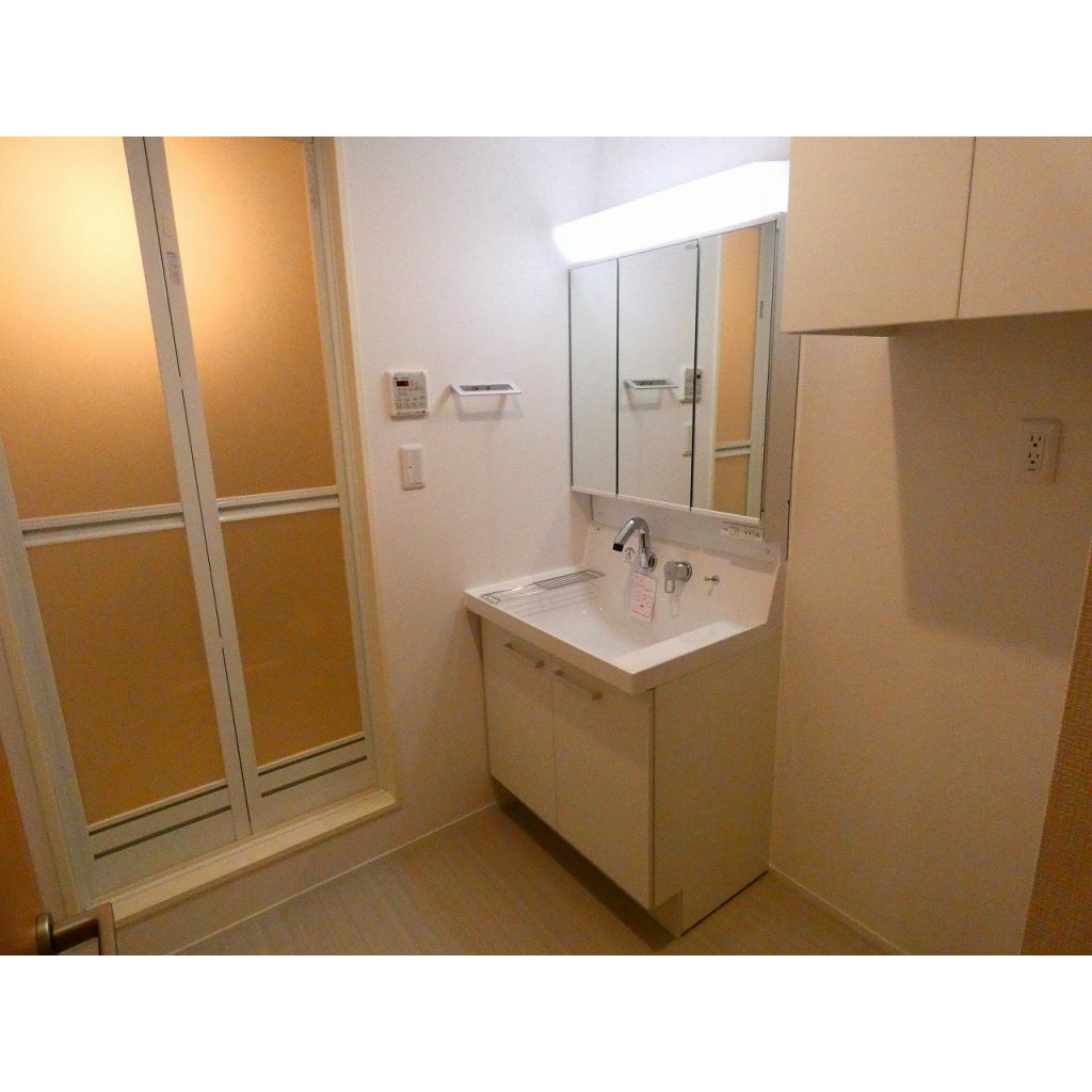 洗面設備　忙しい朝には欠かせない洗面所です