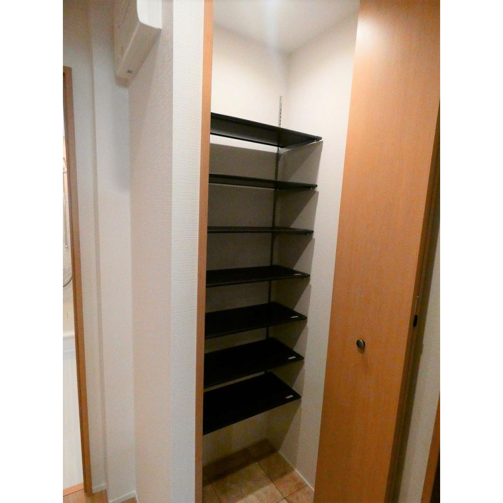 収納　ちょっとした収納スペースも充実しています