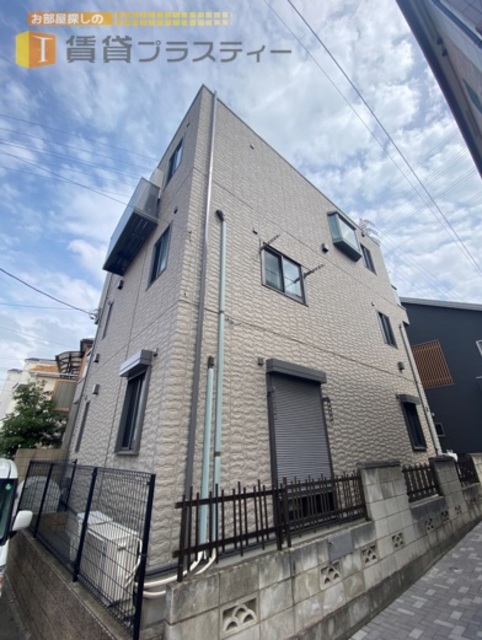 建物外観　平坦エリアで、自転車も使いやすい立地です