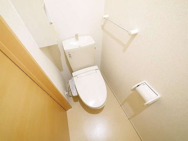トイレ　トイレもきれいです