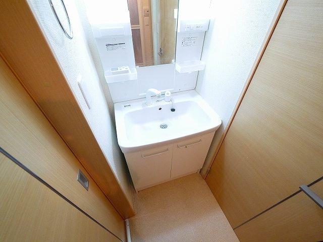 洗面設備　広い洗面スペース