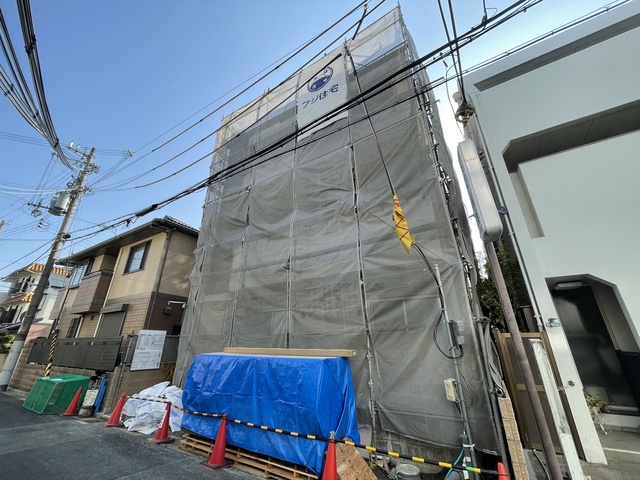 建物外観　建設中