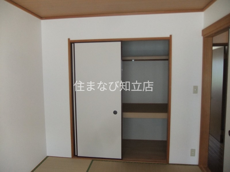 収納　Ｂ棟　同型写真