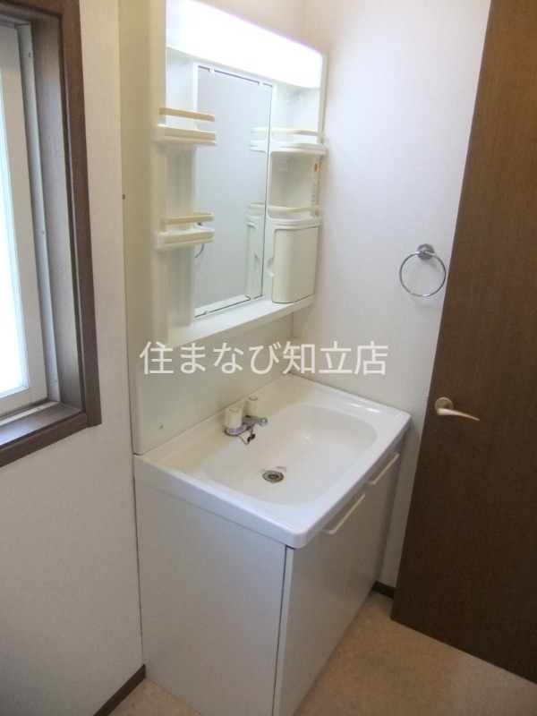 洗面設備　Ｂ棟　同型写真