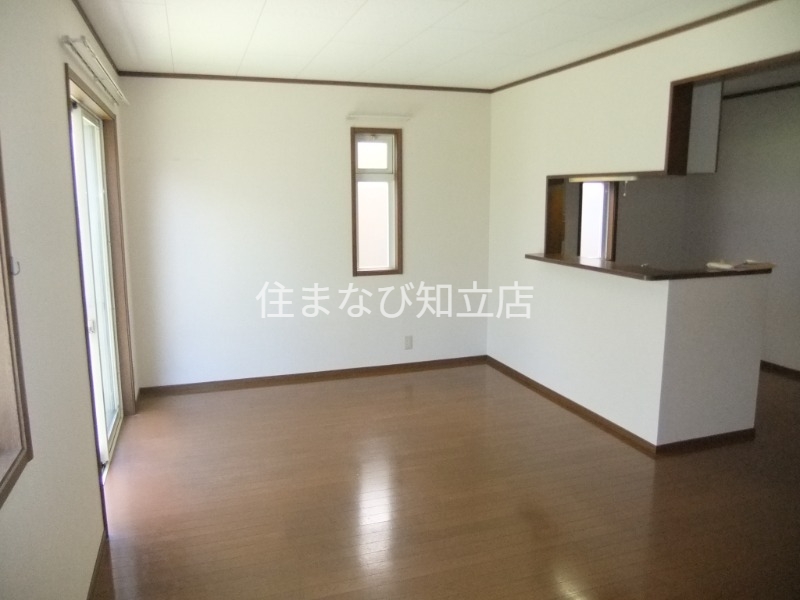 居室・リビング　Ｂ棟　同型写真