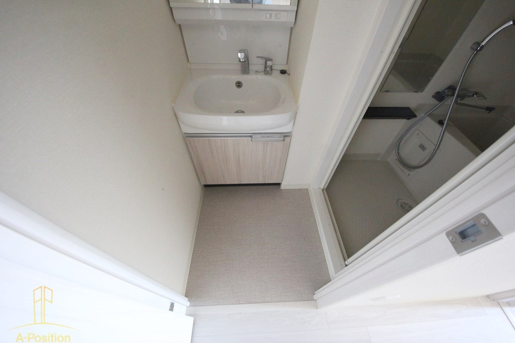 洗面設備　レシオス大阪城北詰