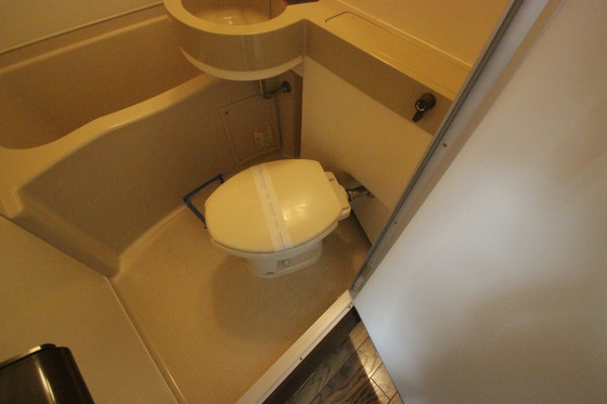 トイレ　※別部屋の写真です