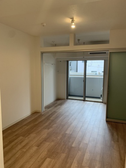 居室・リビング　※別部屋の写真です