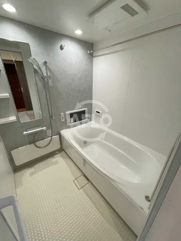 バス・シャワールーム　モンテゾーロ西田辺　浴室