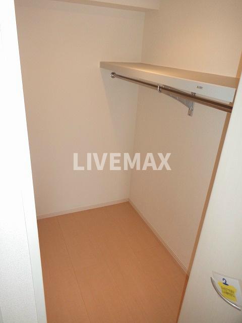 収納　ウォークインクローゼット♪