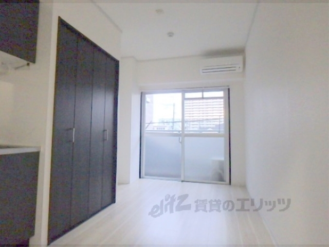 居室・リビング　居室