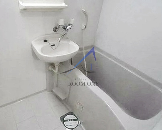 バス・シャワールーム　お風呂です。