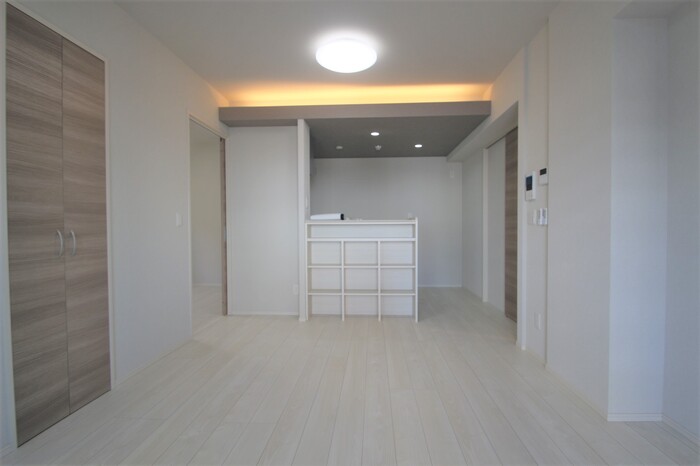 居室・リビング　別部屋のお写真となります。