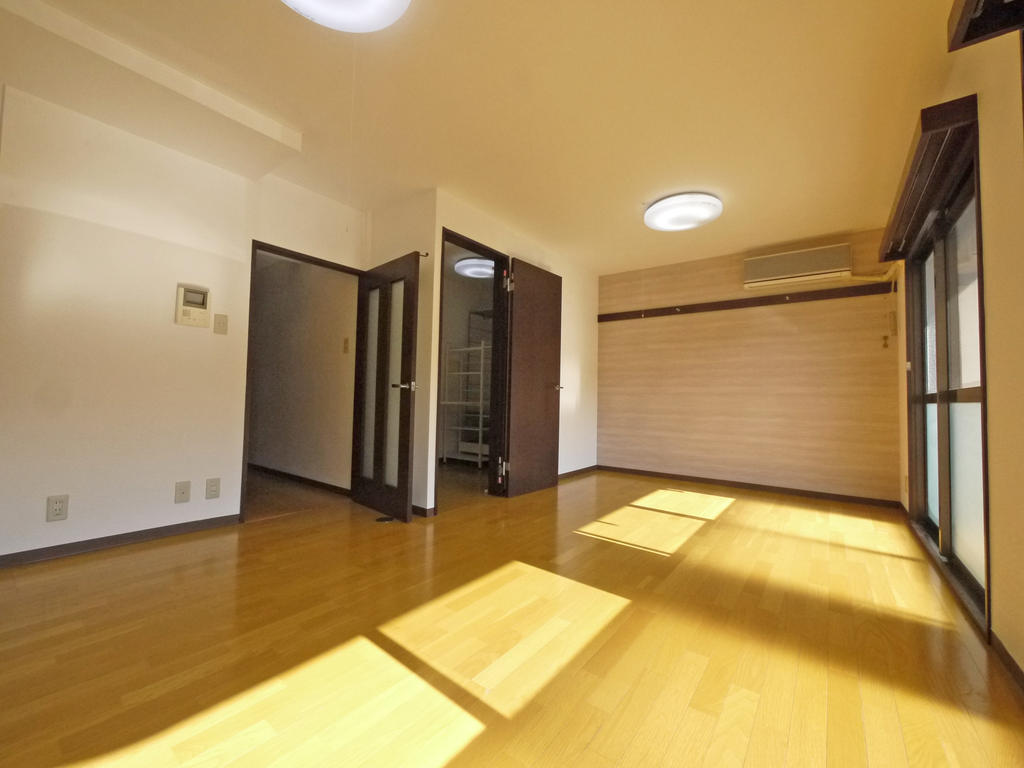 居室・リビング　日当りのいいLDKです。