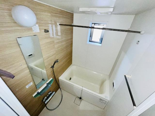 バス・シャワールーム　バス