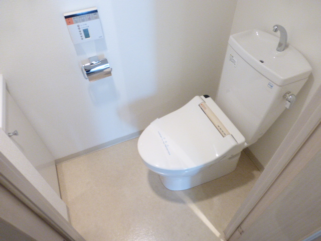 トイレ　※別室参考写真