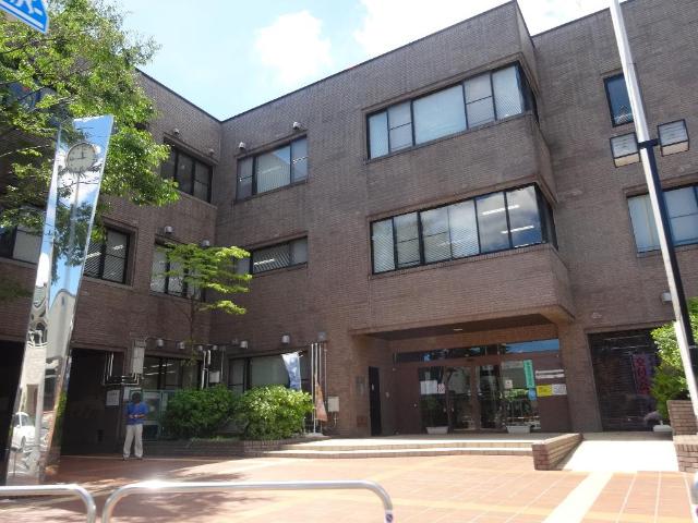 その他　足立区立舎人図書館（その他）まで558m