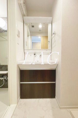 洗面設備　独立洗面台です。