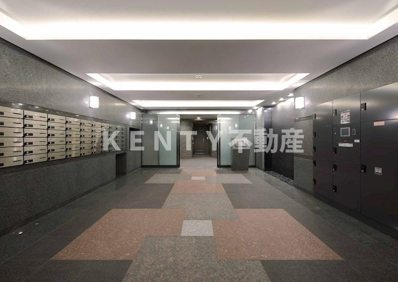 玄関　収納もある玄関です