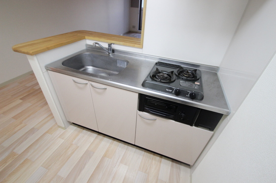 キッチン　※別部屋の写真です